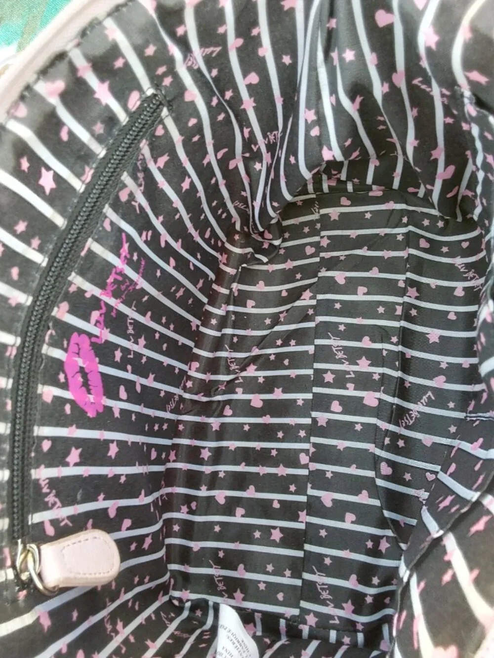 BETSEY JOHNSON PINK PURSE BEAUTIFUL